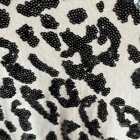 Express sequin leopard sweater black and white size medium - Picture 3 of 5